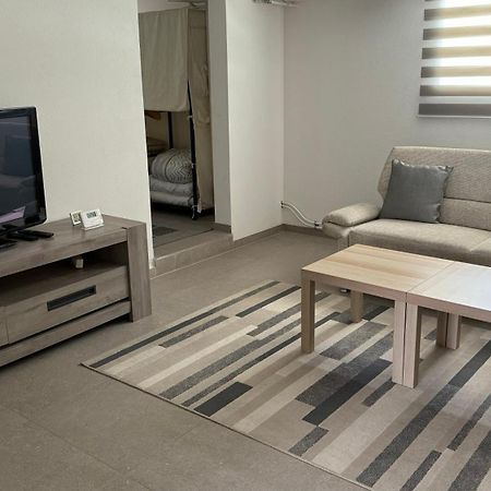 Appartement Bes,, F2 Renove Confort Avec Entree Independante Wittenheim Exteriér fotografie
